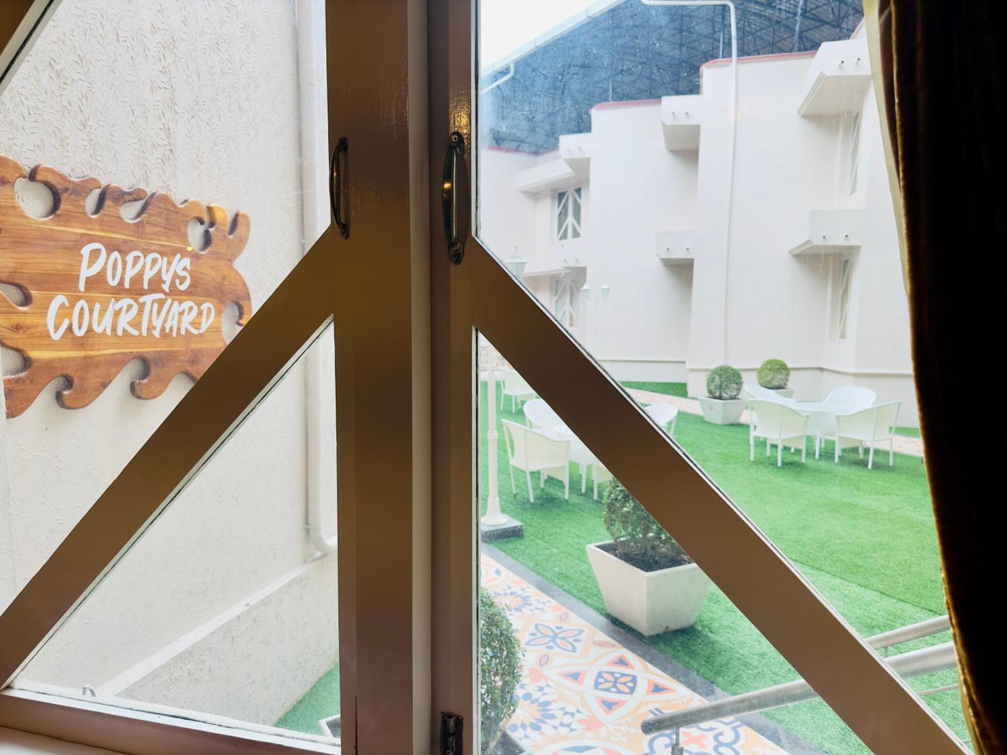 Poppys Pleasant Stay Kodaikanal Exterior photo